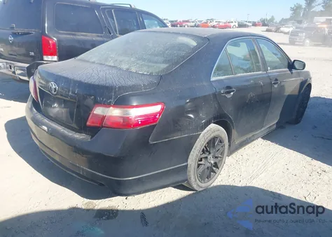2007 Toyota Camry Se z USA, uszkodzony, nr VIN 4T1BE46K57U019734